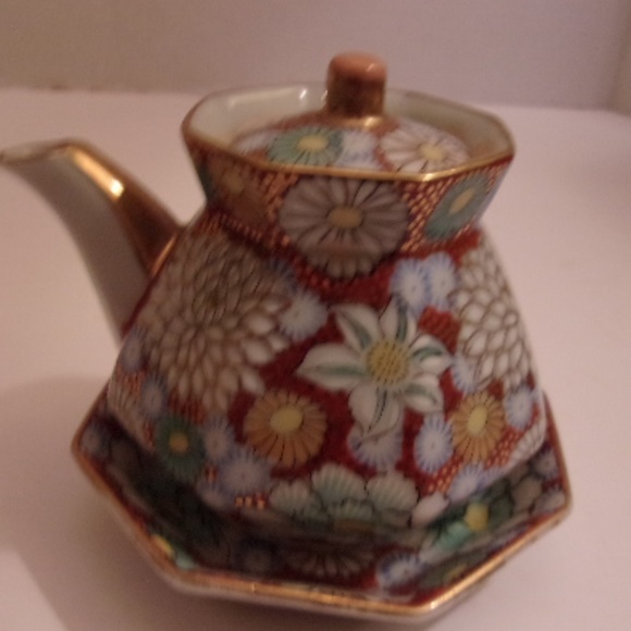 RARE WWII SHOZAN KUTANI HANDPAINTED - Picture 2 of 8